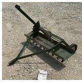 John Deere 40in Lawn Dethatcher, With Manual John Deere 40in Lawn Dethatcher, With Manual