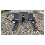 Reese 15K 5th Wheel Bed Hitch Reese 15K 5th Wheel Bed Hitch