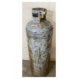 100lbs Propane Tank Approx Half Full 100lbs Propane Tank Approx Half Full