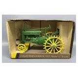 1/16 John Deere G Tractor In Box