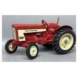 1/16 IH 404 Tractor