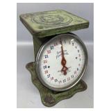 Nice Old American Family 25lbs Kitchen Scale