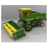 1/24 John Deere 6600 Combine