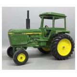 1/16 John Deere 40 Series Tractor