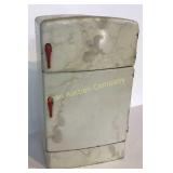 Childrens Tin Refrigerator
