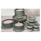 Mainstays Home Black & White Dish Set-8 Place