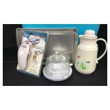 Kitchen Items - Tote Full