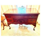 Vintage Roos sweetheart cedar chest