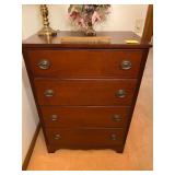 Mahogany chest of drawers