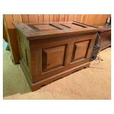 Pine blanket chest ( paneled style)