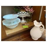 4 pieces of Milk glass