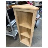 Corner shelf