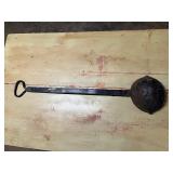 Large cast iron Smelting ladle