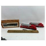 2 HO Santa Fe engines and equipment hauler