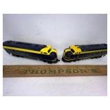 2 HO Santa Fe engines blue/yellow
