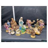 Large lot of nativity pcs