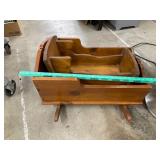 2 wooden cradles