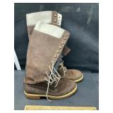 Timberland boots probably womenï¿½s size 9