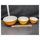 Pyrex bowls