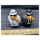 Camel salt and pepper