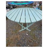 Folding patio table