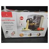 Pasta maker new