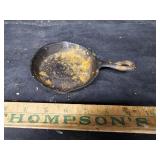 Cast iron pan 1954