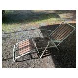 Vintage folding lounge chair