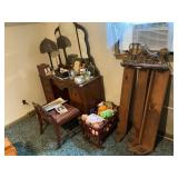 Vanity and other in picture upstairs