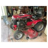 Toro 520 Hydro 60ï¿½ deck running