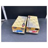 2 die cast cars