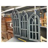 3 wooden arches decor