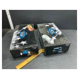 2 die cast cars