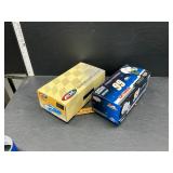 2 die cast cars
