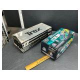 2 die cast cars