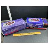 2 die cast cars