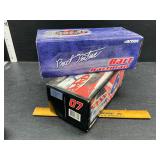 2 die cast cars