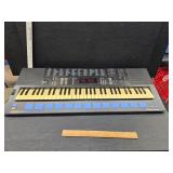 Yamaha Portasound PSS-680 keyboard working