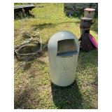 Trash can