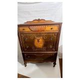 Deco style chest