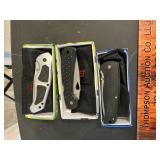 3 knives