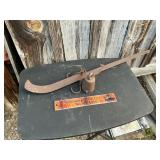 Antique pea scale