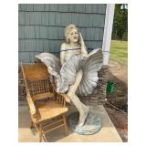 Marlyn Monroe statue 67ï¿½ tall