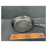 Lodge cast iron pan