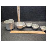 Aluminum measuring cups