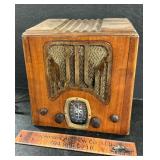 Vintage radio