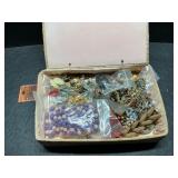 Assorted jewelry