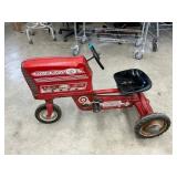 Vintage Murray peddle tractor
