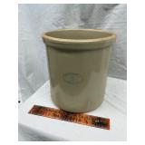 #3 Marshal pottery crock