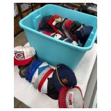 Around 100 vintage hats